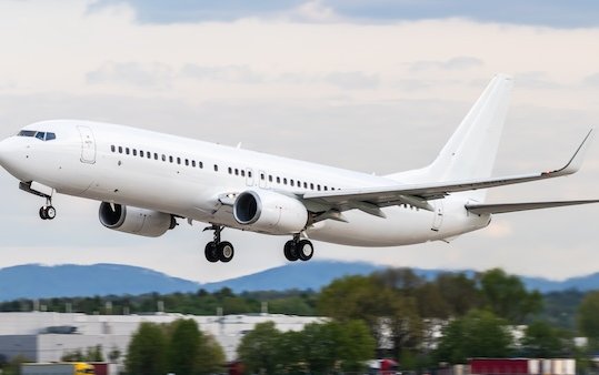 KlasJet expands capacity of Nigeria&rsquo;s largest carrier Air Peace with Boeing 737 aircraft