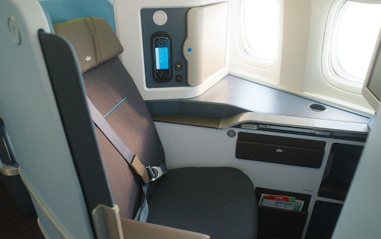 KLM introduces new World Business Class seats aboard B777 fleet