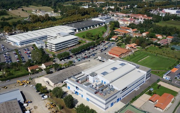 Liebherr earns spot in Boeing Premier Bidder Program