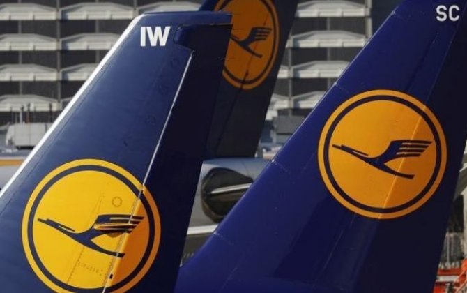 Lufthansa, pilots' union extend pay talks