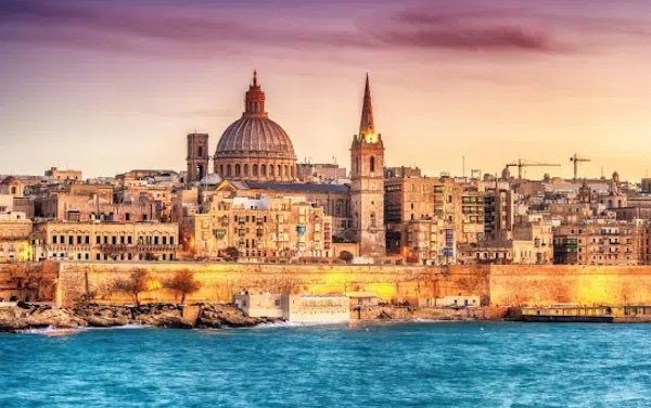 Luxaviation launches commercial operations in Malta