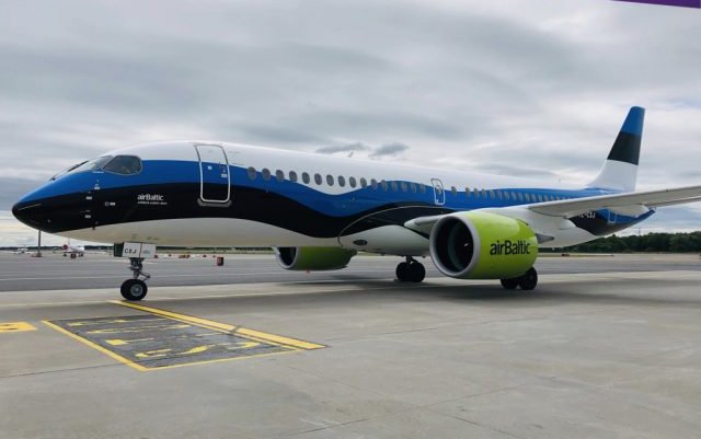 Magnetic MRO paints airBaltic&rsquo;s Airbus A220-300 into a special Estonian flag livery