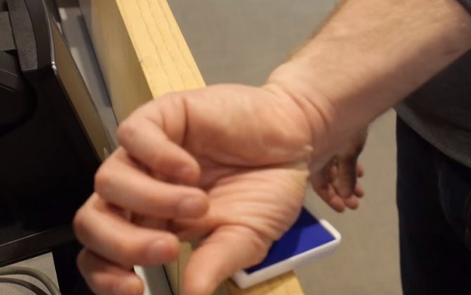 Man Uses Boarding Pass Implanted in His Hand at Security, Lounge, and Gate