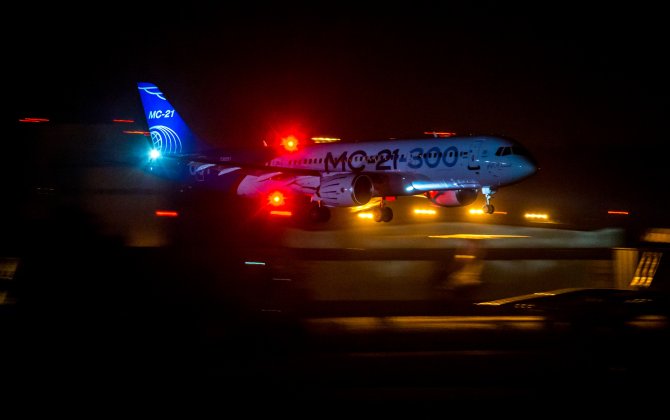 MC-21-300 aircraft has performed a maiden landing in the dark