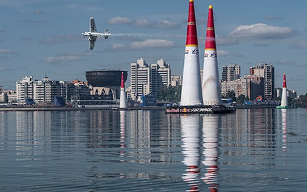 Mike Goulian Leading as Red Bull Air Race World Championship Approaches
