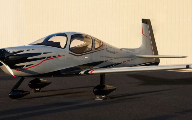 Mooney International M10 Acheives First Flight