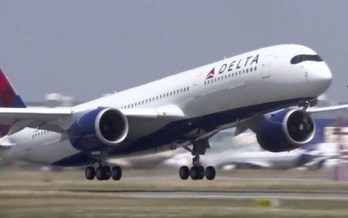 More space for holiday travel: Delta extends middle seat blocks into January 2021