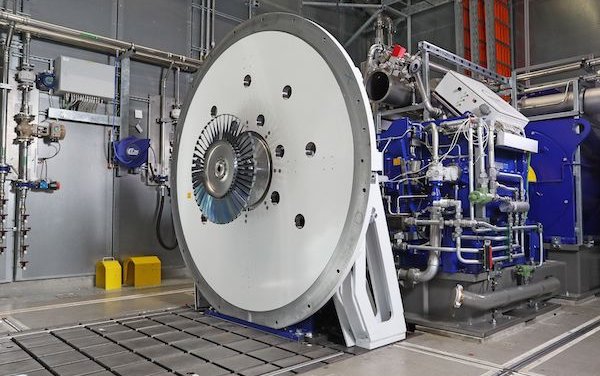 New MTU Aero Engines high-tech test center for engine parts in Munich 