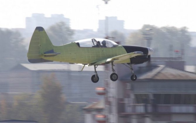 New Russian Yak-152 training aircraft makes its maiden flight