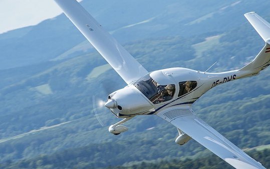 New Youth Aviation Education Program in Aspen with Diamond Aircraft
