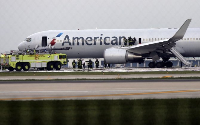 Official: Plane in Chicago had rare, serious engine failure