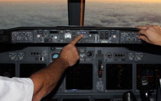 Pilots banned from taking photos