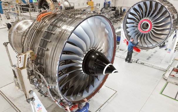 Rolls-Royce despatches first set of engines as part of largest ever order from Emirates
