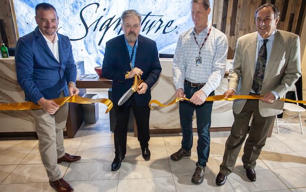 Signature Aviation grand opening at Ted Stevens Anchorage Int&rsquo;l Airport 