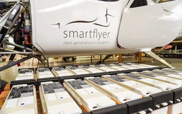 Smartflyer and H55 advance electric aviation with first delivery of certifiable battery modules for SFX1 aircraft