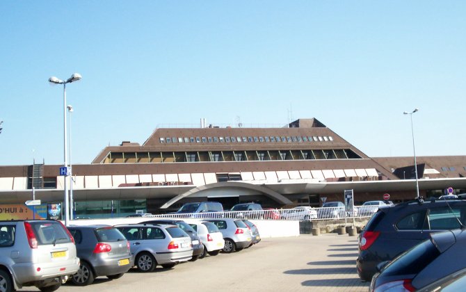 Strasbourg-Orly, it's over ( with Air France)?