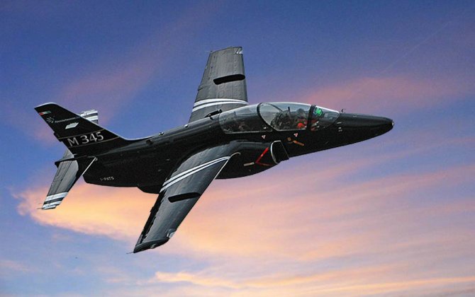 Successful first flight for the New Aermacchi M-345