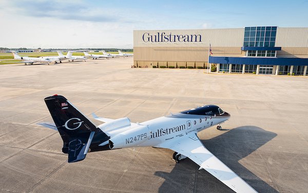 Successful year of expansion and continued investment - Gulfstream Customer Support