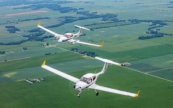 Supporting next-generation aviators - Diamond Aircraft & LIFT Academy celebrate continued partnership with significant fleet expansion