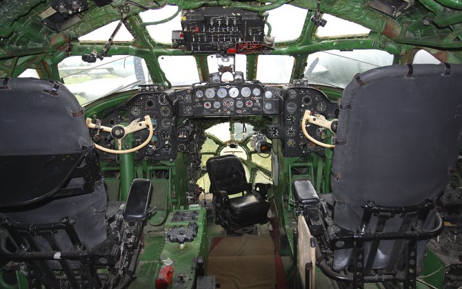 Tupolev 104: Harsh Proof Of Rapid Soviet Progress (1956)