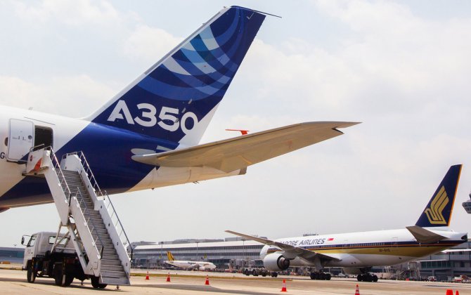 Wide-Bodies&rsquo; Luster Is Tarnished as American Defers Airbus Jets